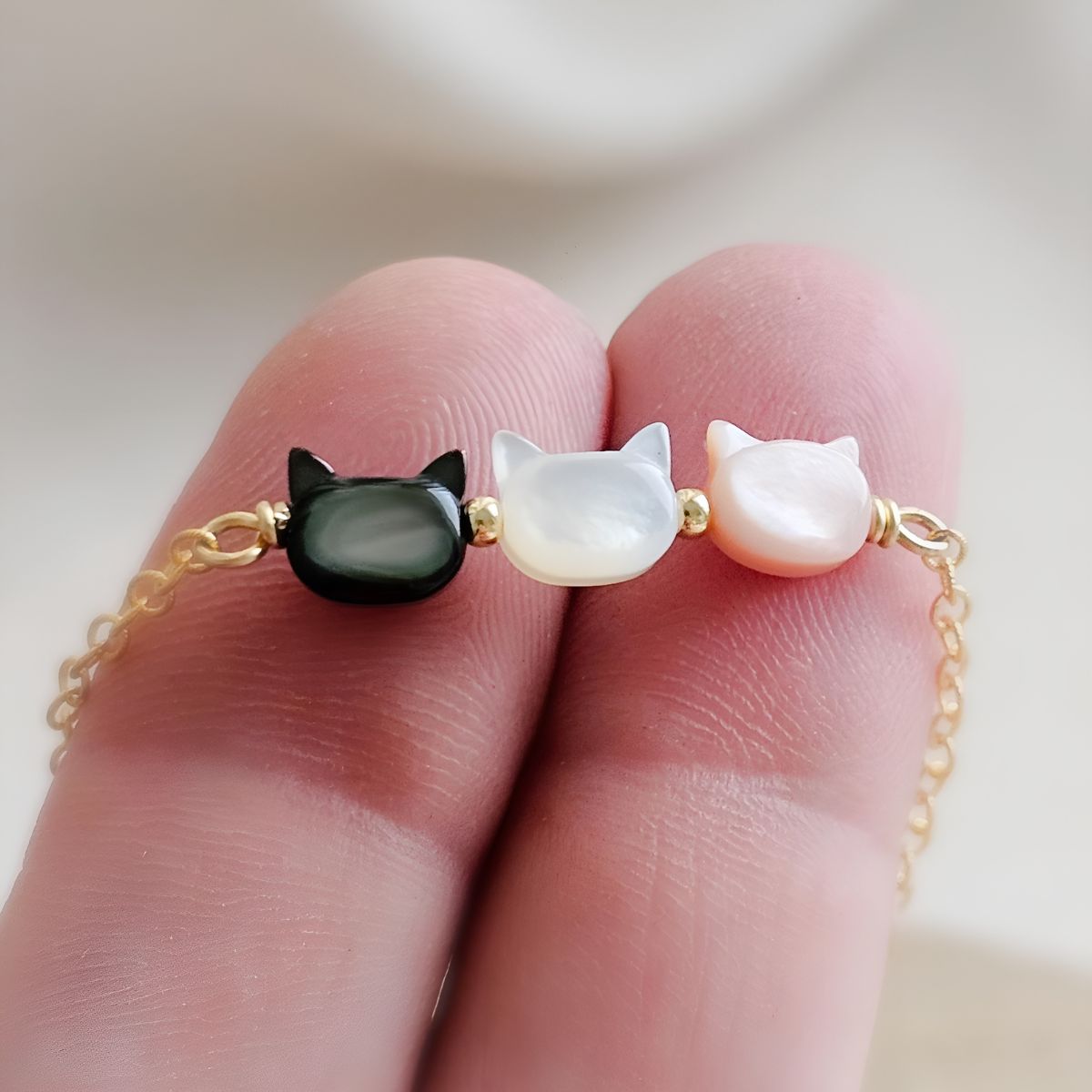 Elarina - ミニマリストキャットペンダントネックレス