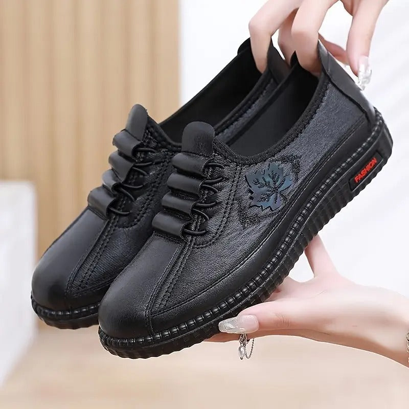 Celinae - スタイリッシュカジュアルシューズ