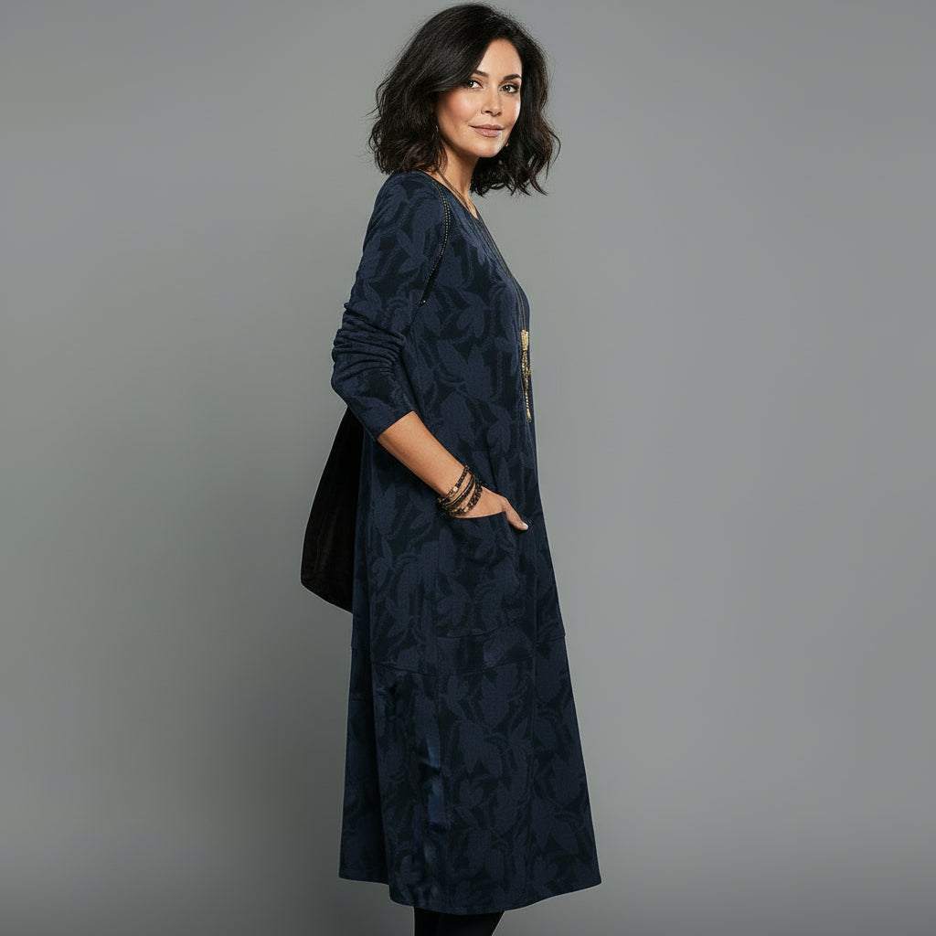 Alisson - スタイリッシュなカジュアルミディドレス