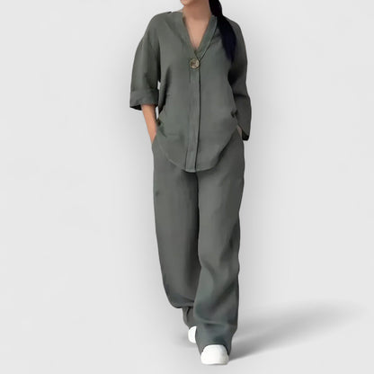 Leona - カジュアルスタイルのエレガントなツーピースセット