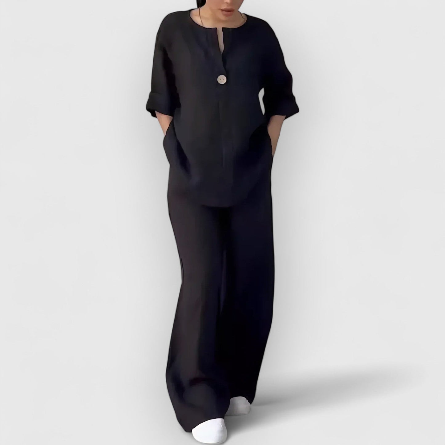 Leona - カジュアルスタイルのエレガントなツーピースセット